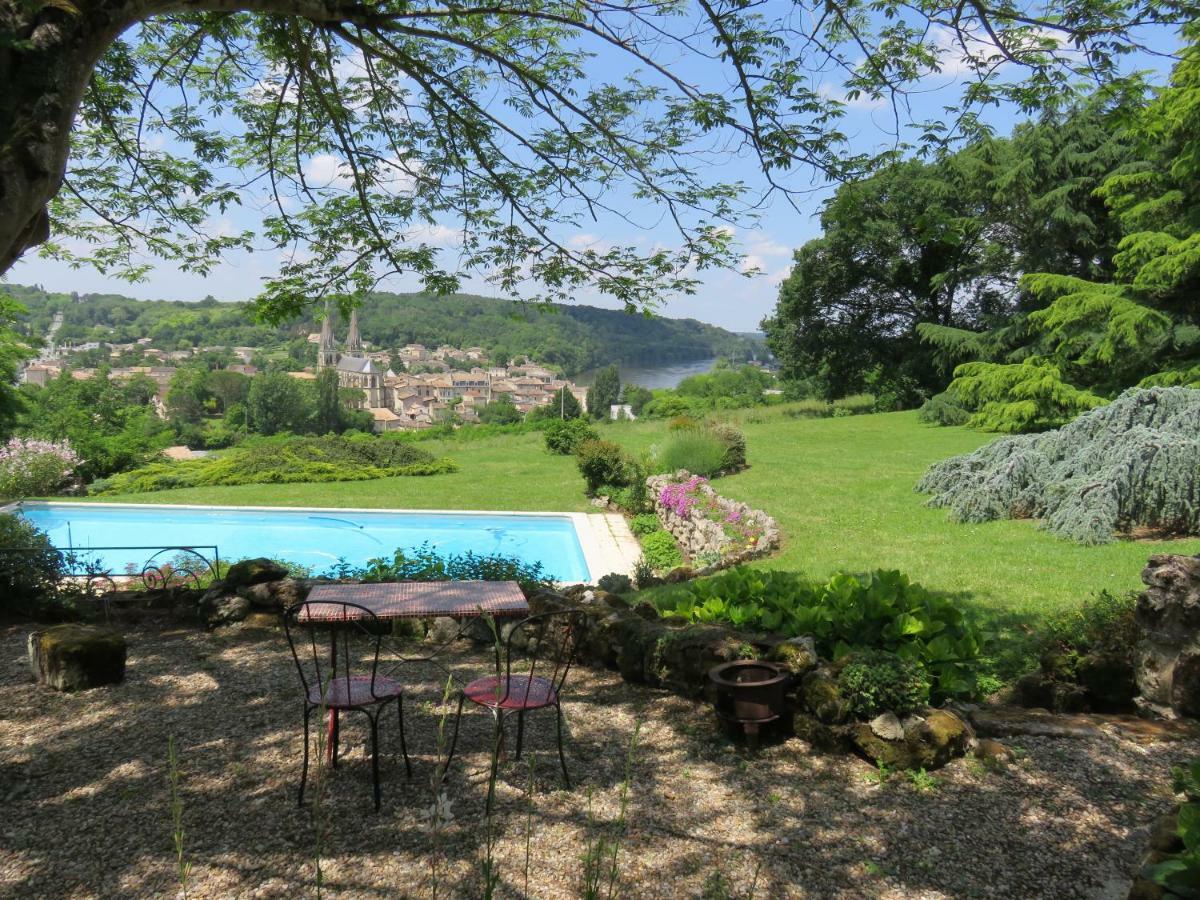 Les 4 Elements St Emilion Bed & Breakfast Branne  Bagian luar foto