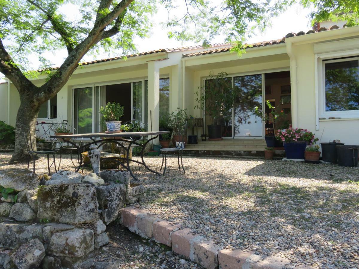 Les 4 Elements St Emilion Bed & Breakfast Branne  Bagian luar foto